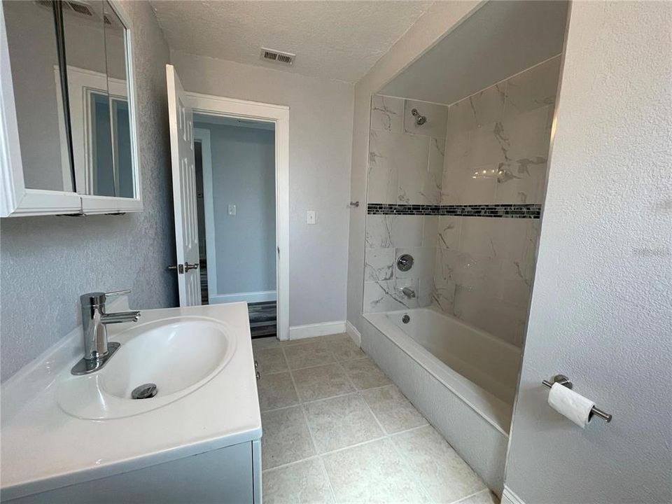 En Venta: $230,000 (3 camas, 1 baños, 1319 Pies cuadrados)