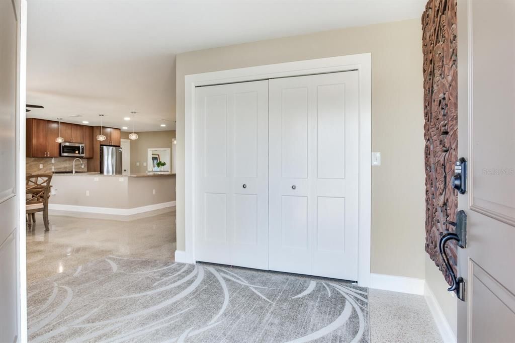 For Sale: $625,000 (3 beds, 2 baths, 2264 Square Feet)