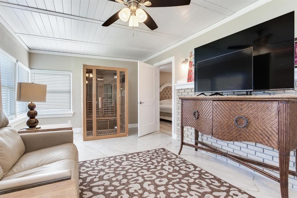 For Sale: $625,000 (3 beds, 2 baths, 2264 Square Feet)