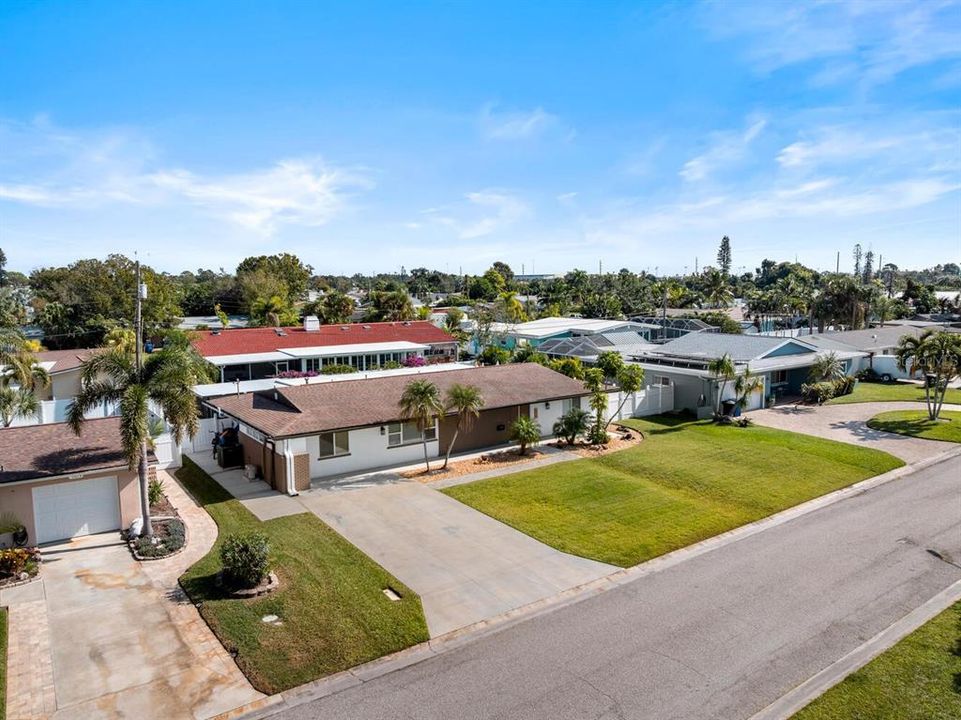 For Sale: $625,000 (3 beds, 2 baths, 2264 Square Feet)