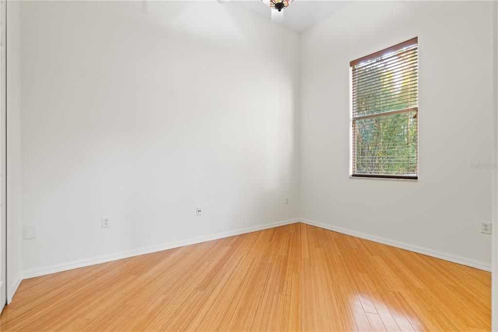 For Sale: $1,275,000 (5 beds, 4 baths, 3972 Square Feet)