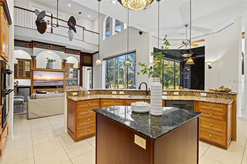 For Sale: $1,275,000 (5 beds, 4 baths, 3972 Square Feet)