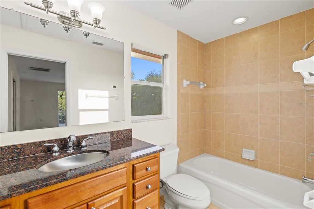 For Sale: $1,275,000 (5 beds, 4 baths, 3972 Square Feet)