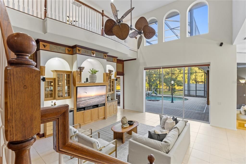 For Sale: $1,275,000 (5 beds, 4 baths, 3972 Square Feet)