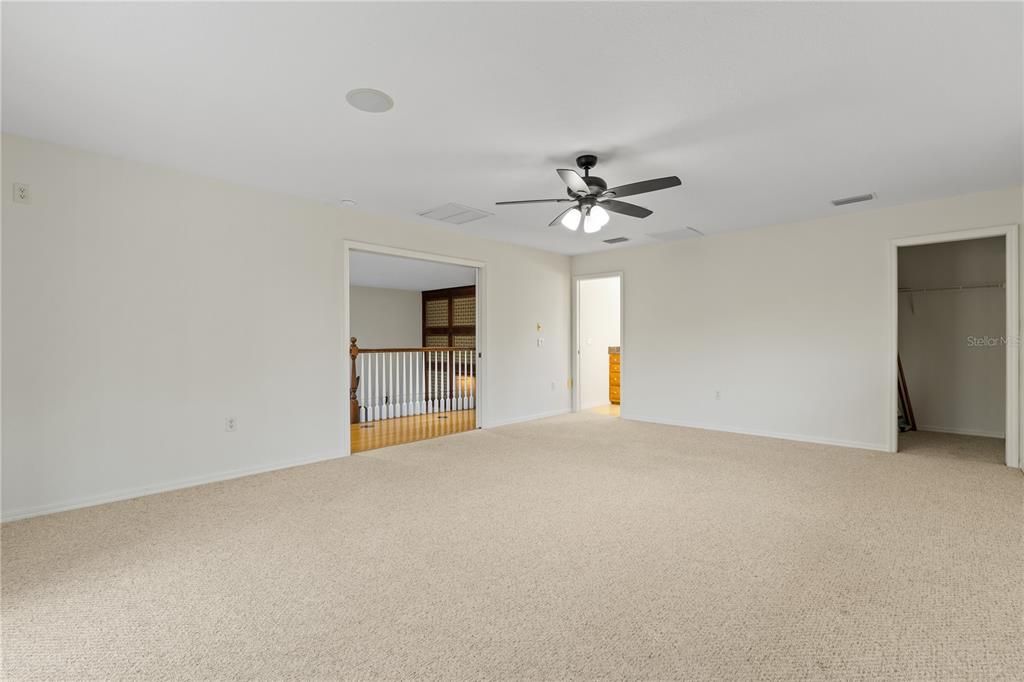 For Sale: $1,275,000 (5 beds, 4 baths, 3972 Square Feet)