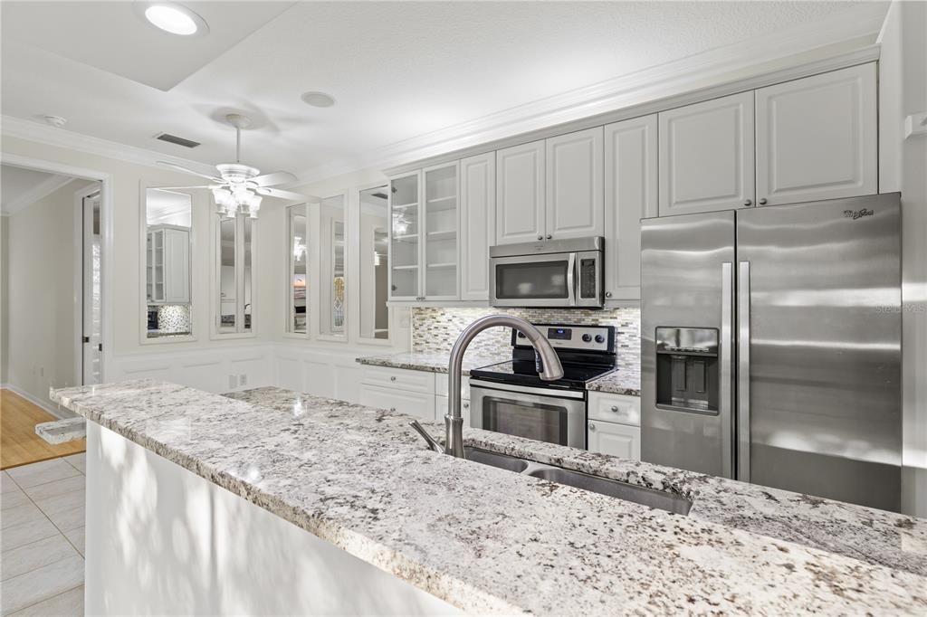 For Sale: $1,275,000 (5 beds, 4 baths, 3972 Square Feet)