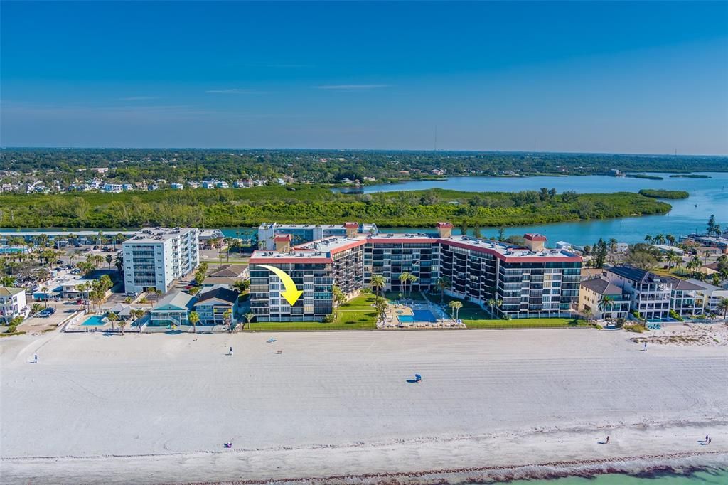 For Rent: $4,500 (2 beds, 2 baths, 1025 Square Feet)