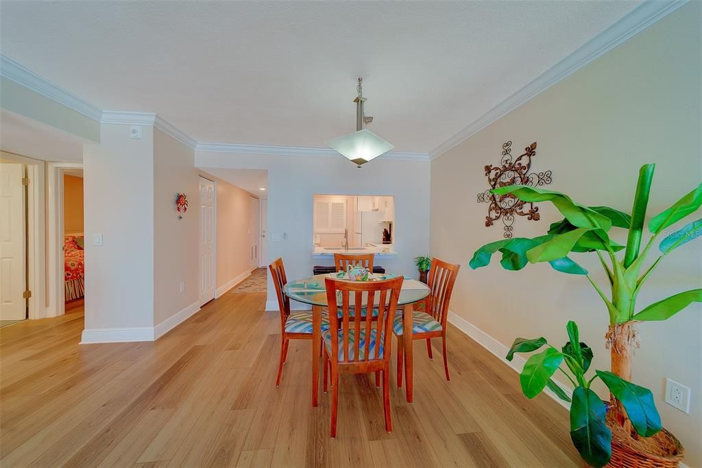 For Rent: $4,500 (2 beds, 2 baths, 1025 Square Feet)