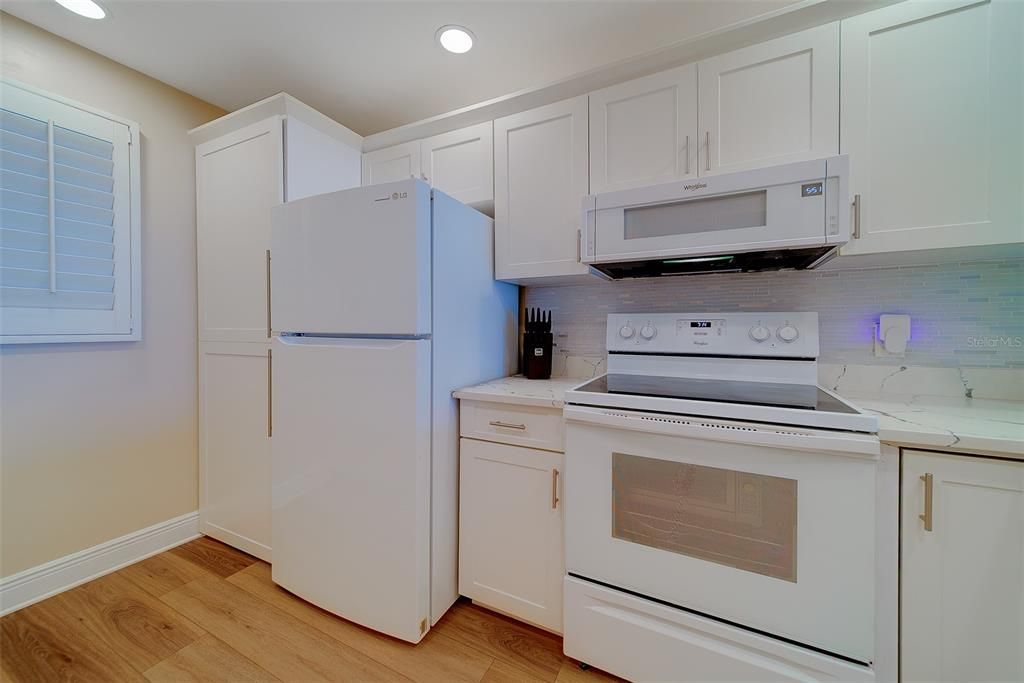 For Rent: $4,500 (2 beds, 2 baths, 1025 Square Feet)