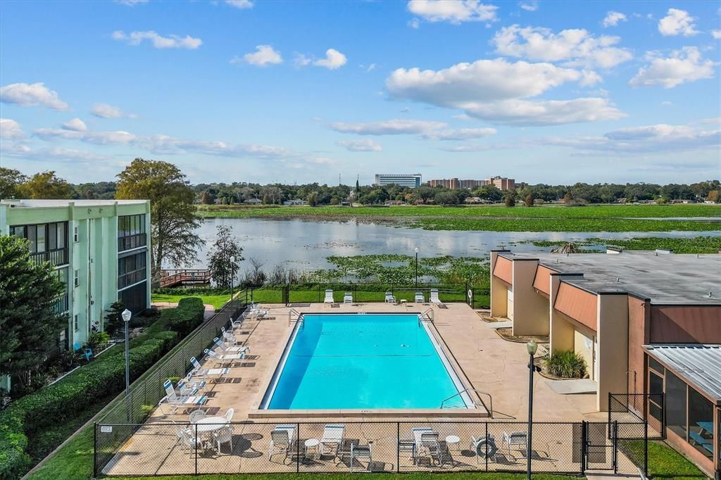 For Sale: $99,000 (2 beds, 2 baths, 928 Square Feet)