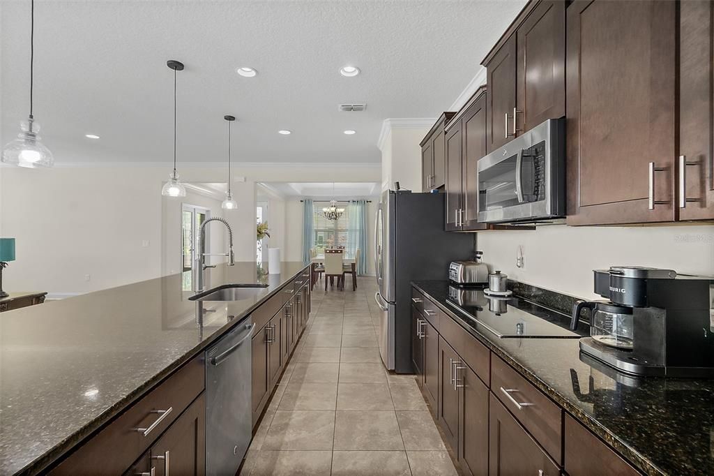 待售: $599,000 (5 贝兹, 4 浴室, 3457 平方英尺)