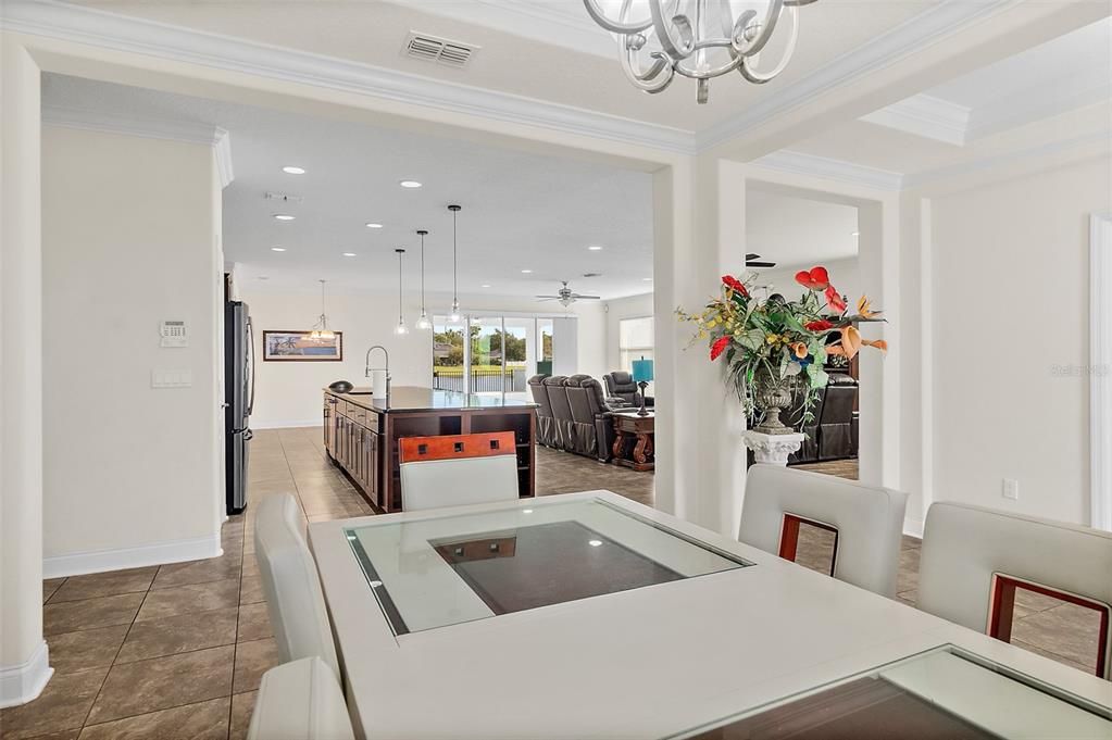 待售: $599,000 (5 贝兹, 4 浴室, 3457 平方英尺)