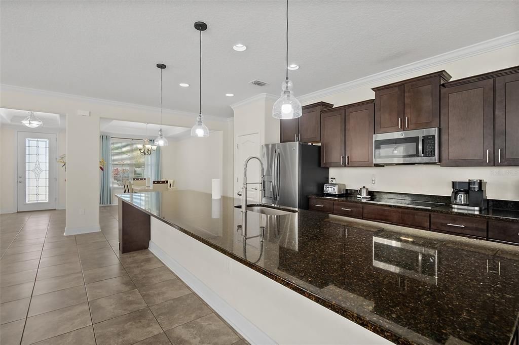 待售: $599,000 (5 贝兹, 4 浴室, 3457 平方英尺)