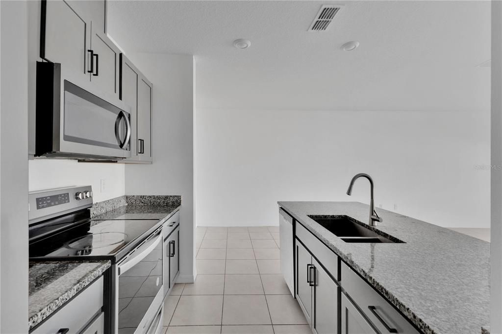 For Sale: $340,000 (3 beds, 2 baths, 1453 Square Feet)