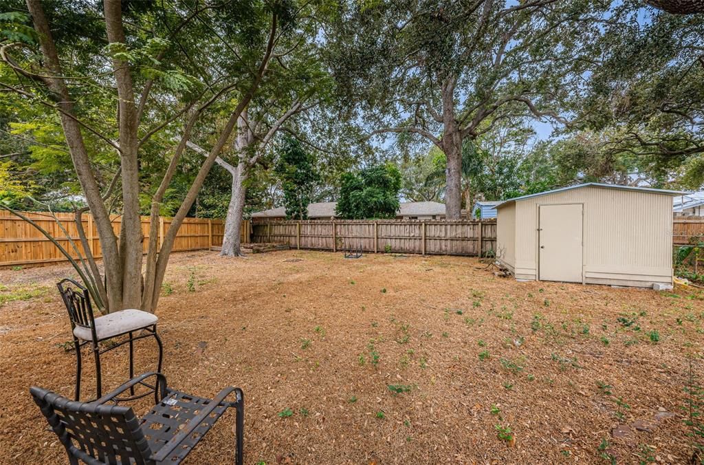 待售: $325,000 (4 贝兹, 2 浴室, 1512 平方英尺)