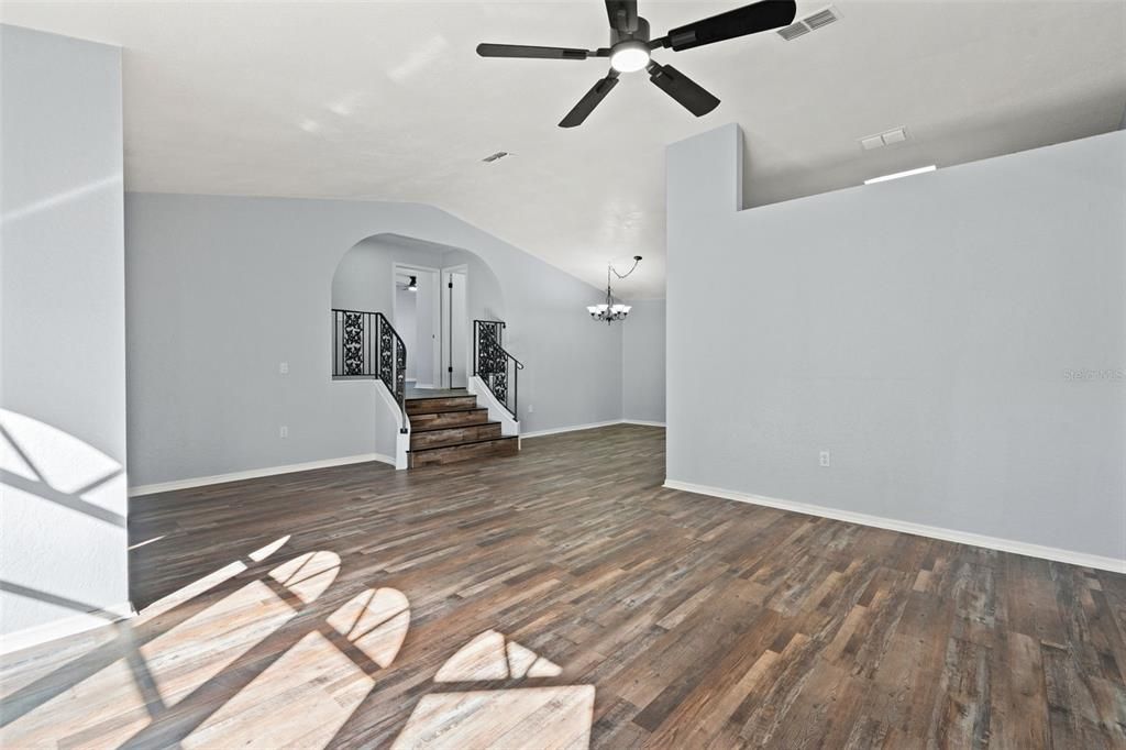 待售: $349,900 (3 贝兹, 2 浴室, 2206 平方英尺)