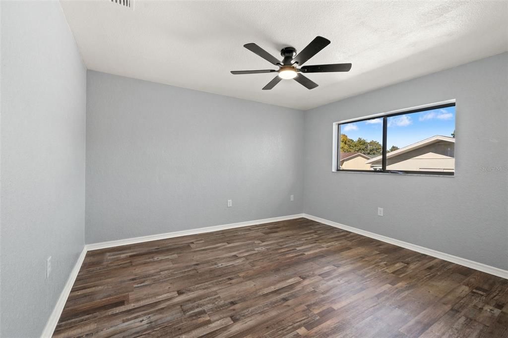 待售: $349,900 (3 贝兹, 2 浴室, 2206 平方英尺)