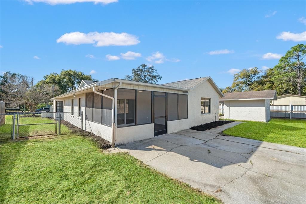 待售: $349,900 (3 贝兹, 2 浴室, 2206 平方英尺)