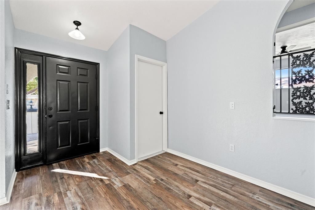 待售: $349,900 (3 贝兹, 2 浴室, 2206 平方英尺)