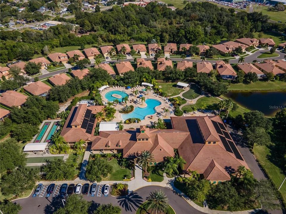 合同活跃: $469,000 (2 贝兹, 2 浴室, 1941 平方英尺)