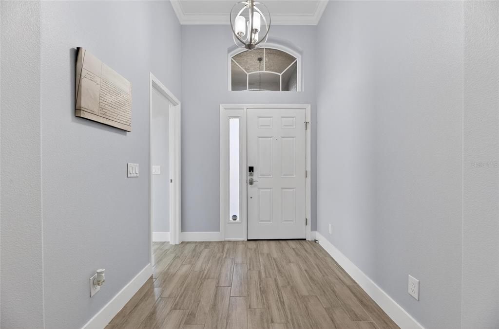 合同活跃: $469,000 (2 贝兹, 2 浴室, 1941 平方英尺)