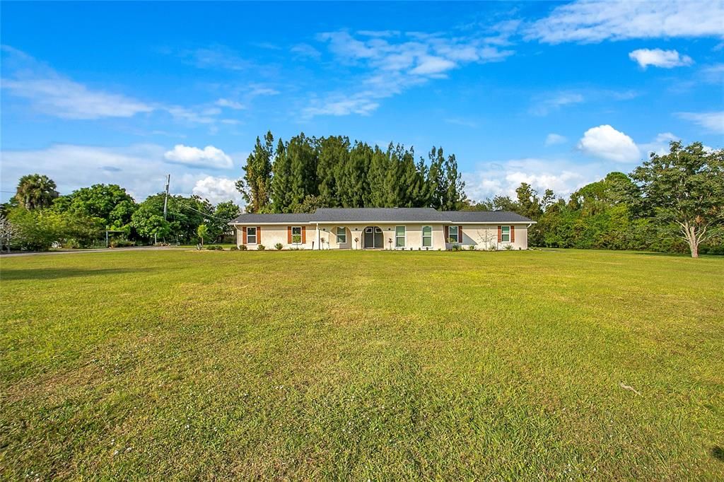 На продажу: $570,000 (4 спален, 2 ванн, 2400 Квадратных фут)