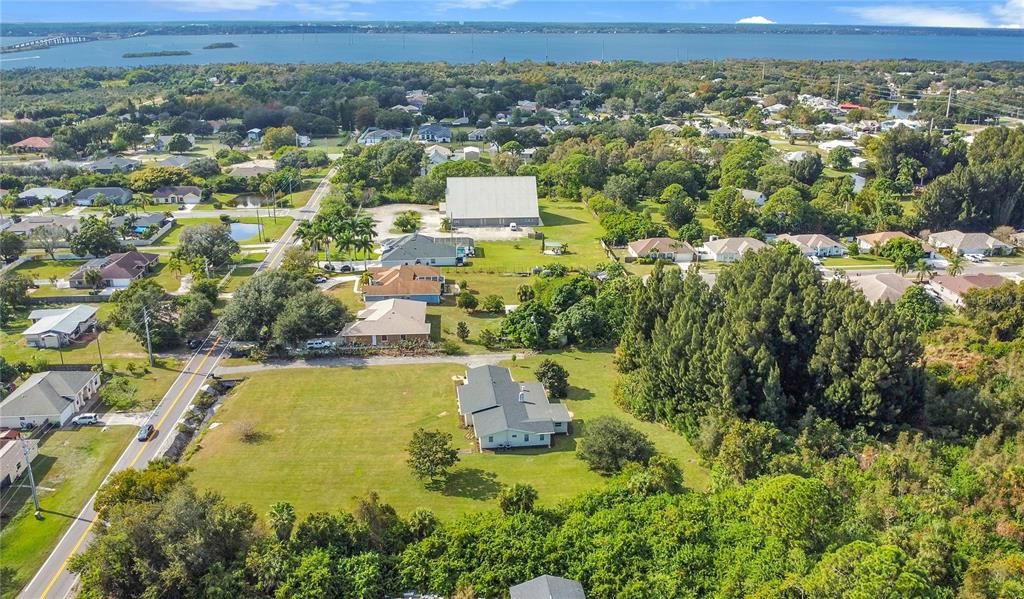 На продажу: $570,000 (4 спален, 2 ванн, 2400 Квадратных фут)