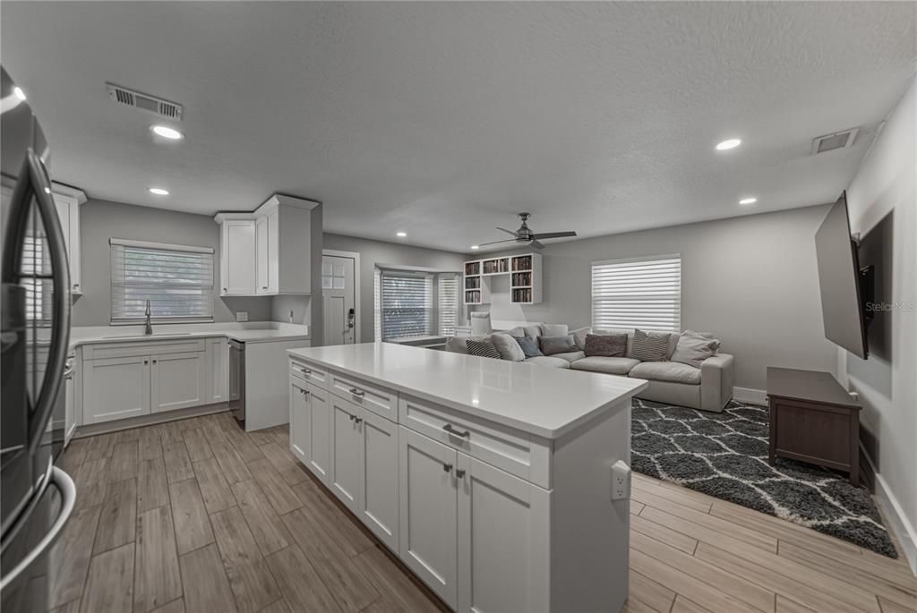 En Venta: $550,000 (3 camas, 2 baños, 1146 Pies cuadrados)