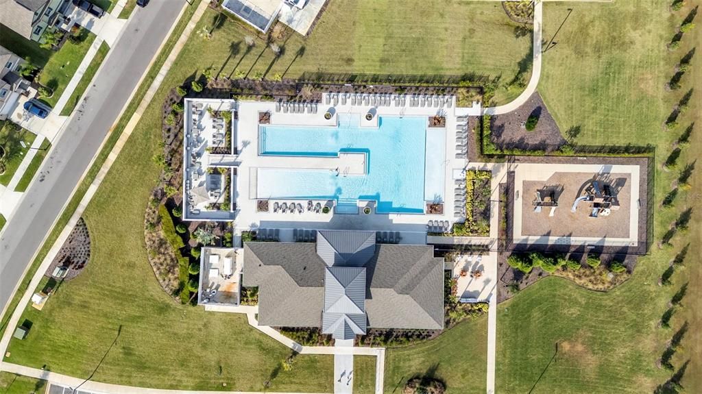 На продажу: $350,000 (4 спален, 2 ванн, 2073 Квадратных фут)