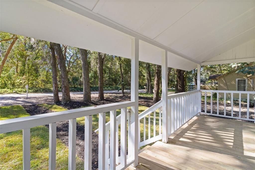 For Sale: $189,990 (3 beds, 1 baths, 1204 Square Feet)