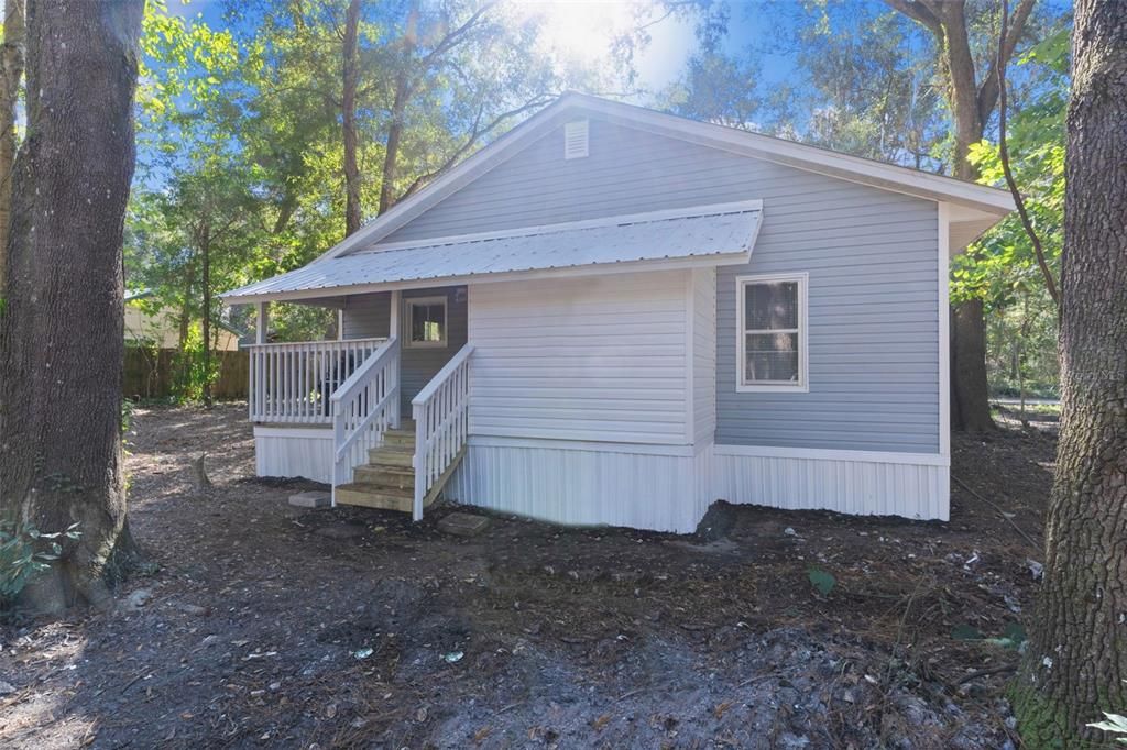 For Sale: $189,990 (3 beds, 1 baths, 1204 Square Feet)