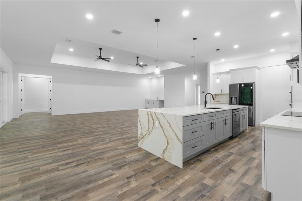 На продажу: $899,900 (5 спален, 5 ванн, 3801 Квадратных фут)