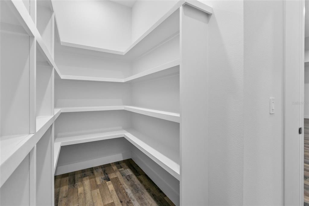 На продажу: $899,900 (5 спален, 5 ванн, 3801 Квадратных фут)