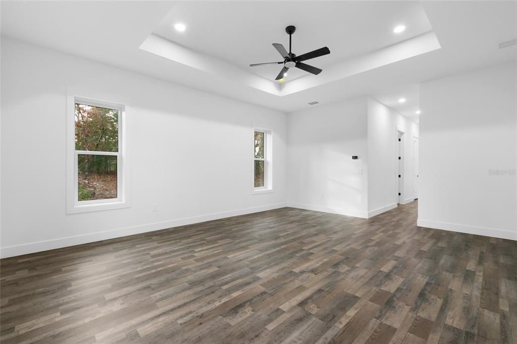 На продажу: $899,900 (5 спален, 5 ванн, 3801 Квадратных фут)