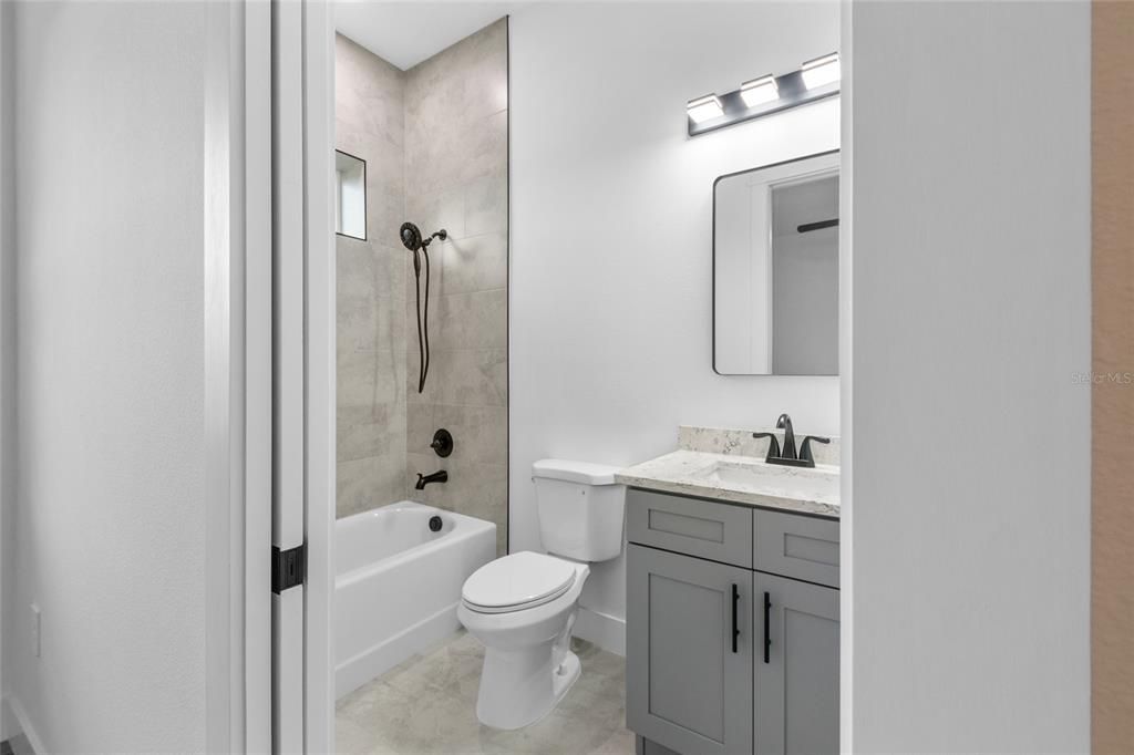 На продажу: $899,900 (5 спален, 5 ванн, 3801 Квадратных фут)