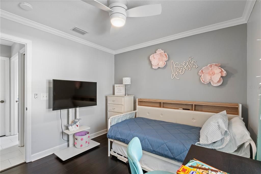 待售: $490,000 (4 贝兹, 2 浴室, 1775 平方英尺)