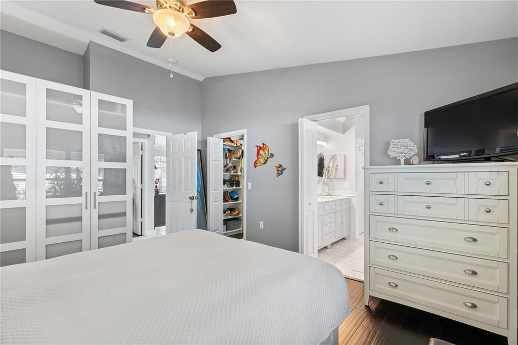 待售: $490,000 (4 贝兹, 2 浴室, 1775 平方英尺)