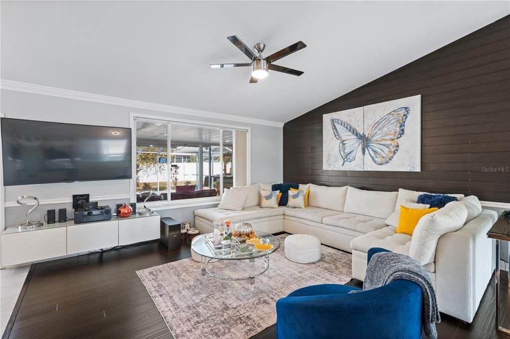 待售: $490,000 (4 贝兹, 2 浴室, 1775 平方英尺)