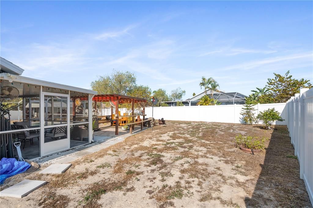 待售: $490,000 (4 贝兹, 2 浴室, 1775 平方英尺)