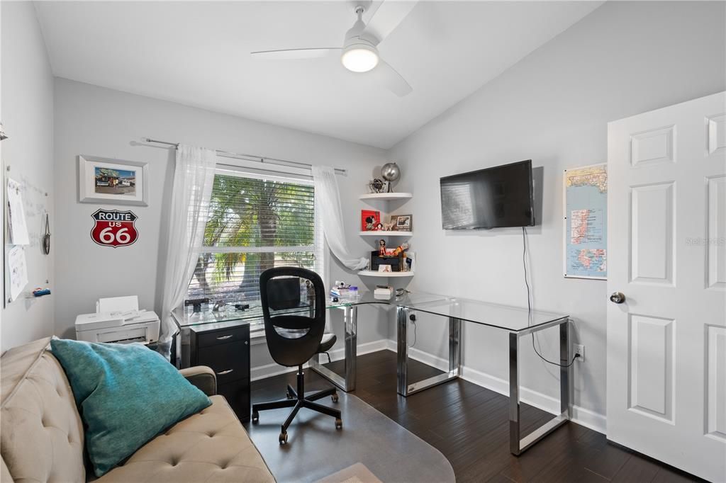 待售: $490,000 (4 贝兹, 2 浴室, 1775 平方英尺)