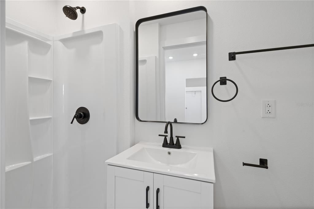 待售: $490,000 (4 贝兹, 2 浴室, 1775 平方英尺)