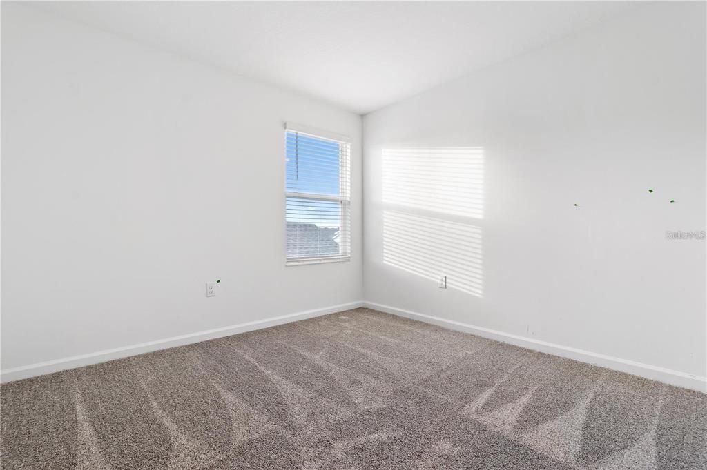 出租: $2,550 (5 贝兹, 2 浴室, 2370 平方英尺)