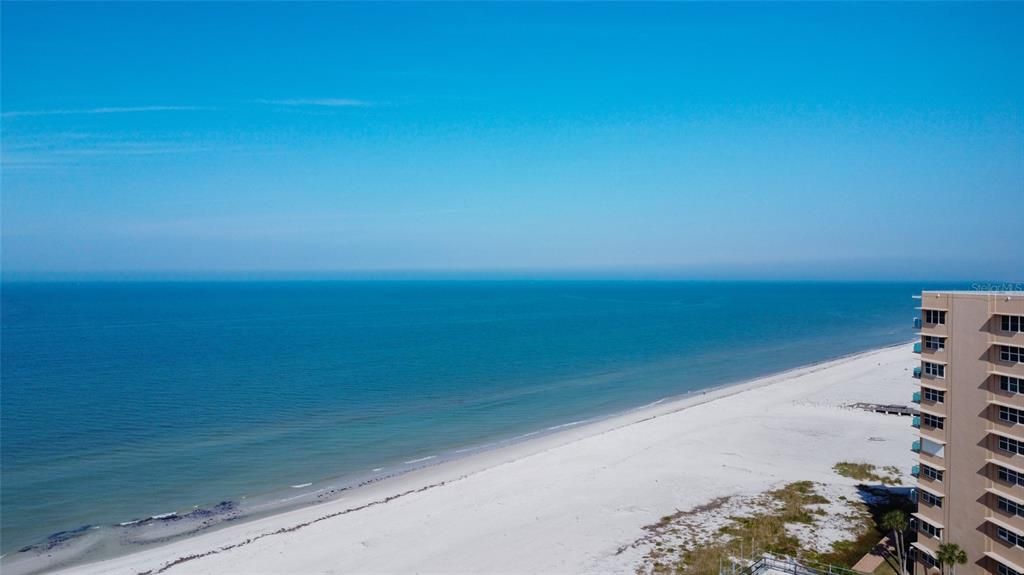 待售: $464,900 (1 贝兹, 1 浴室, 707 平方英尺)