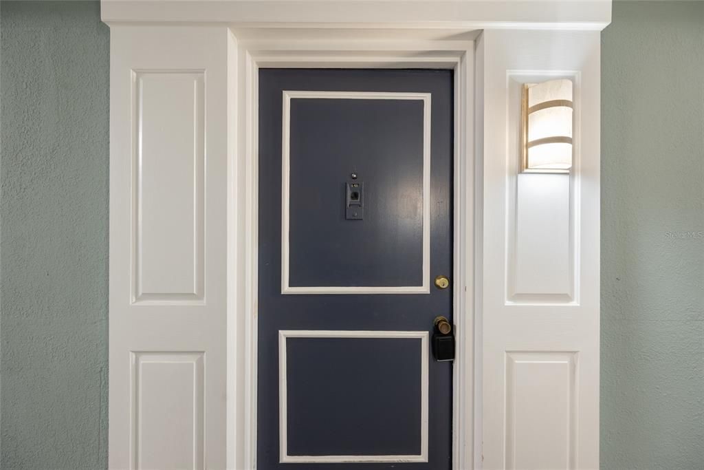 待售: $464,900 (1 贝兹, 1 浴室, 707 平方英尺)