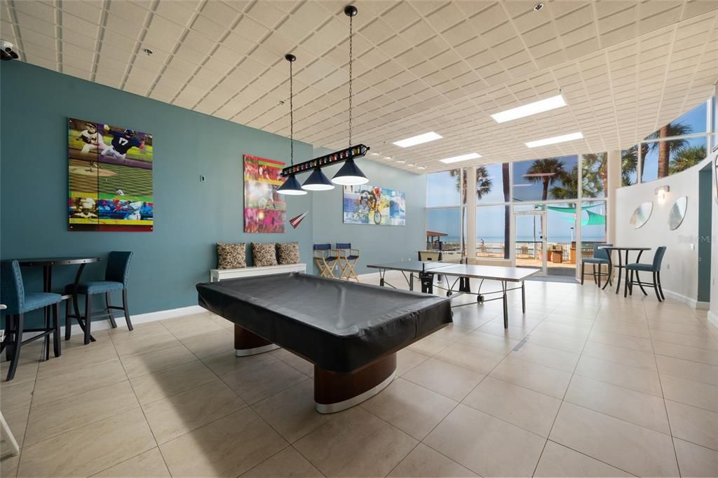 待售: $464,900 (1 贝兹, 1 浴室, 707 平方英尺)