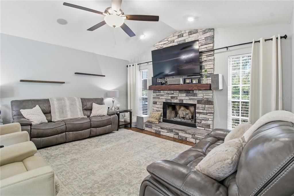 待售: $524,900 (3 贝兹, 2 浴室, 1915 平方英尺)