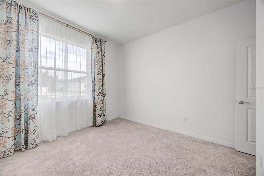 For Sale: $375,000 (3 beds, 2 baths, 1565 Square Feet)