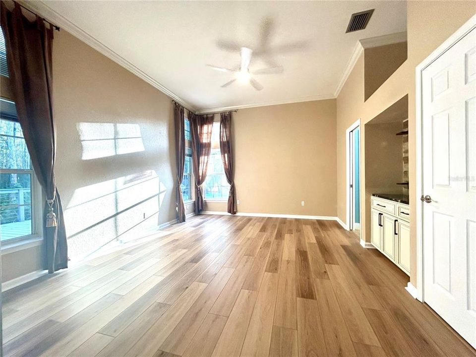 В аренду: $3,100 (4 спален, 2 ванн, 2662 Квадратных фут)