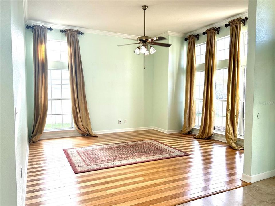 В аренду: $3,100 (4 спален, 2 ванн, 2662 Квадратных фут)