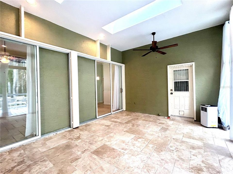 В аренду: $3,100 (4 спален, 2 ванн, 2662 Квадратных фут)